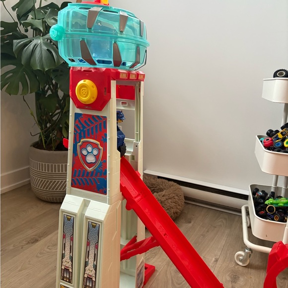 Paw Patrol Red and Blue Rescue Tower Track - Picture 2 of 6